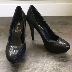 ABS Allen Schwartz leather platform pumps size 7.5